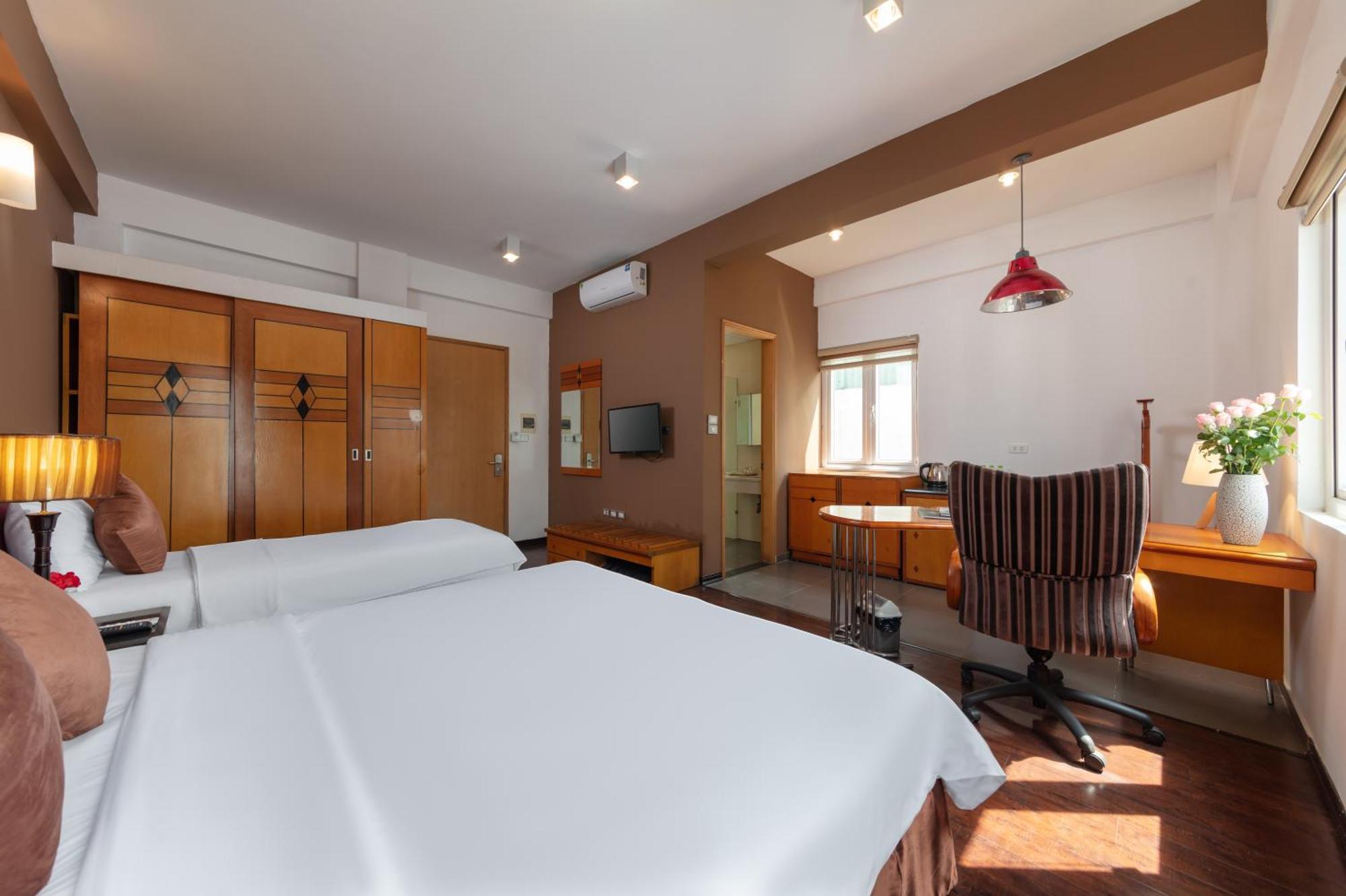 Hanoi Golden Sunshine Villa Hotel And Travel Exterior photo